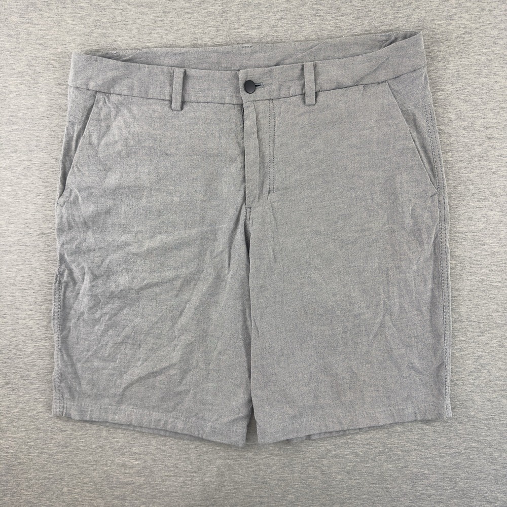 Lululemon Commission Shorts Men's Size‎ 38 Gray Casual Chino Style 9" Inseam